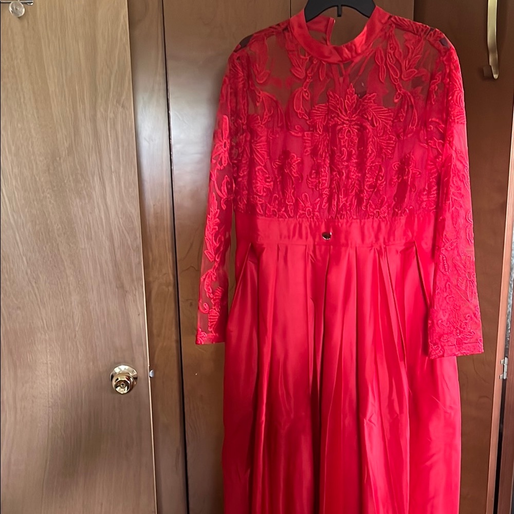 Elegant Red Long Sleeve Dress